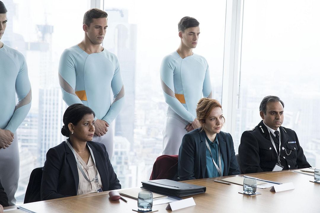 Humans : Foto Katherine Parkinson, Thusitha Jayasundera, Dino Fetscher