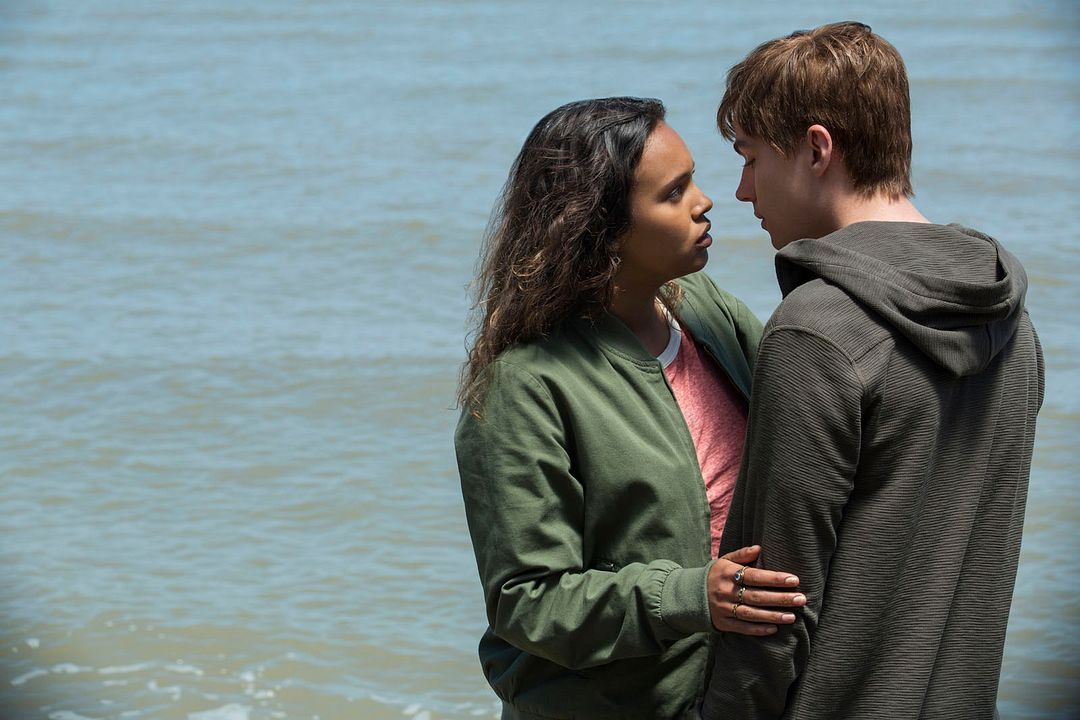 13 Reasons Why : Foto Miles Heizer, Alisha Boe