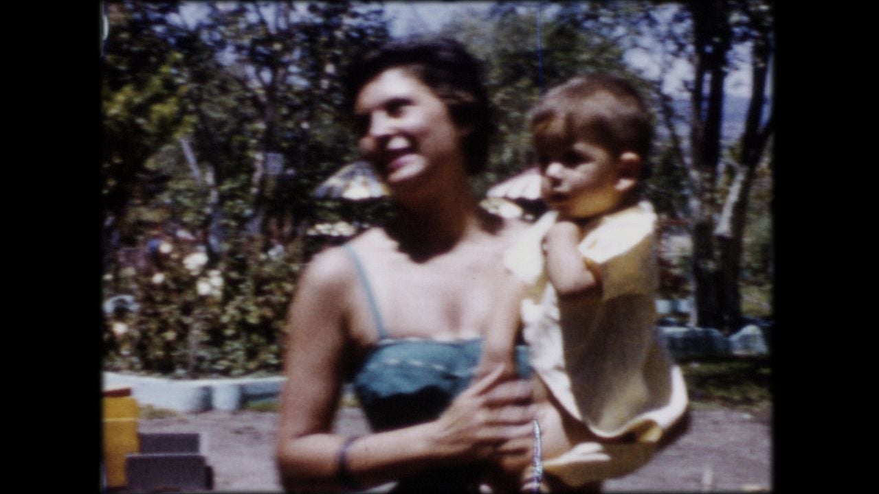 Un exilio: película familiar : Foto