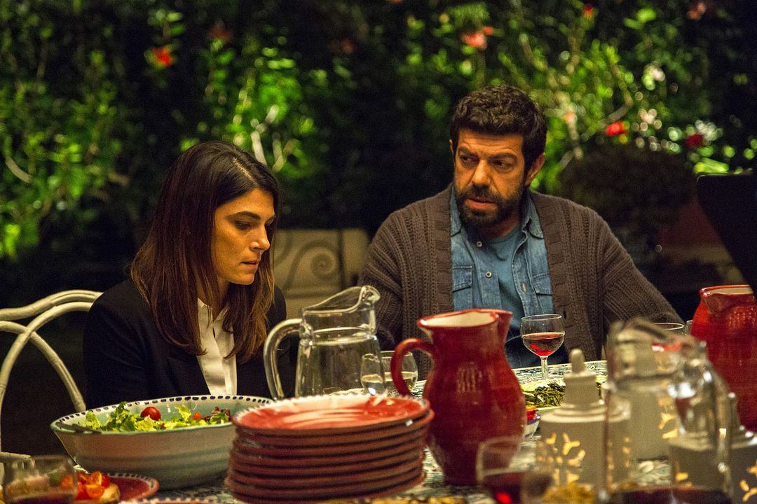 There's No Place Like Home : Foto