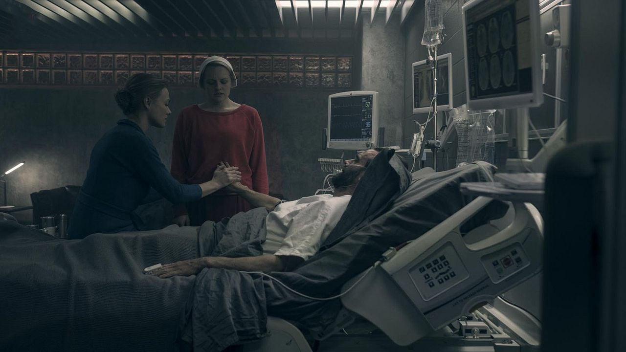 The Handmaid’s Tale : Póster Yvonne Strahovski, Joseph Fiennes, Elisabeth Moss