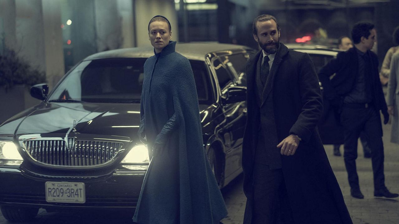The Handmaid’s Tale : Foto Yvonne Strahovski, Joseph Fiennes