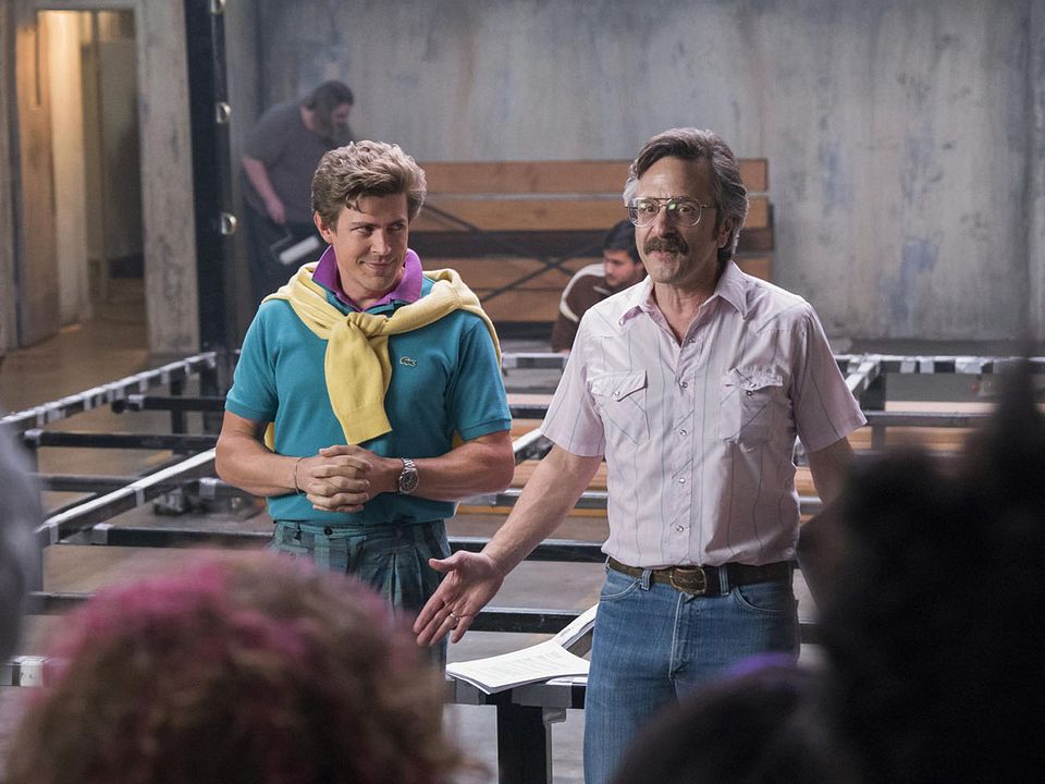 Glow : Foto Chris Lowell, Marc Maron