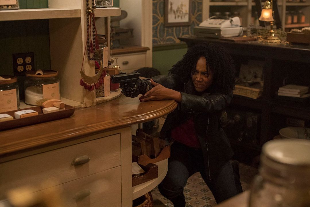 Marvel's Luke Cage : Foto Simone Missick