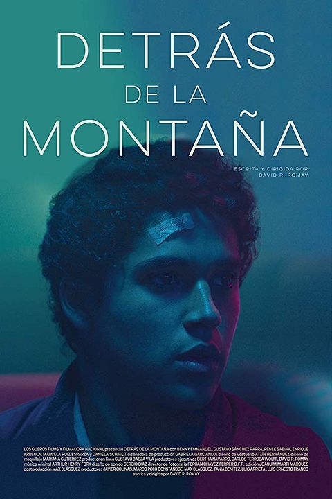 Detrás de la montaña : Póster