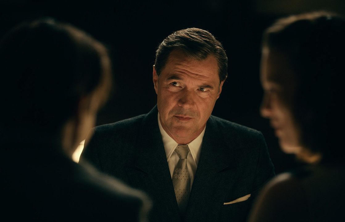 Never look away : Foto Sebastian Koch