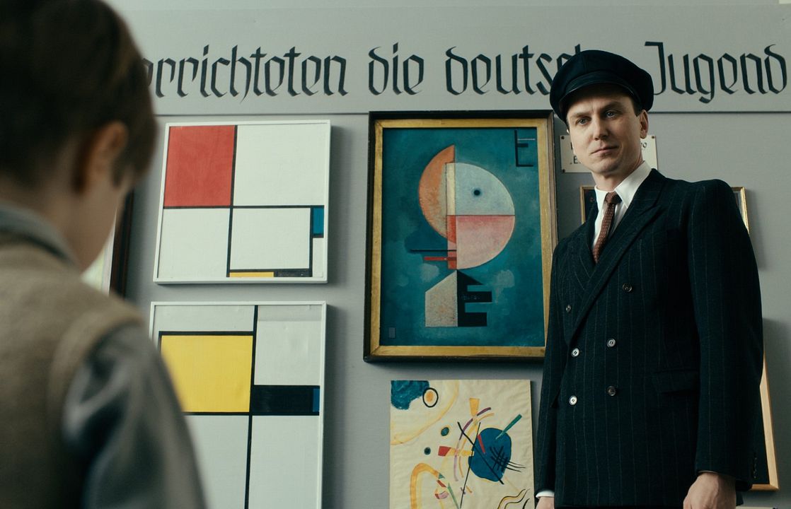 Never look away : Foto Lars Eidinger