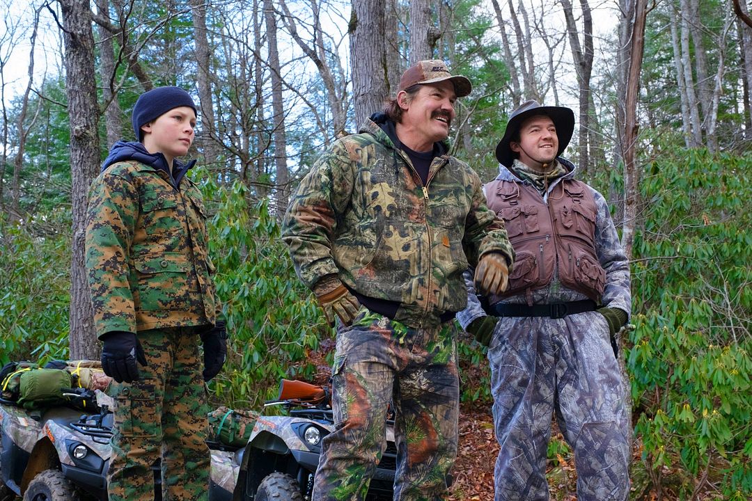 De caza con papá : Foto Montana Jordan, Danny McBride, Josh Brolin