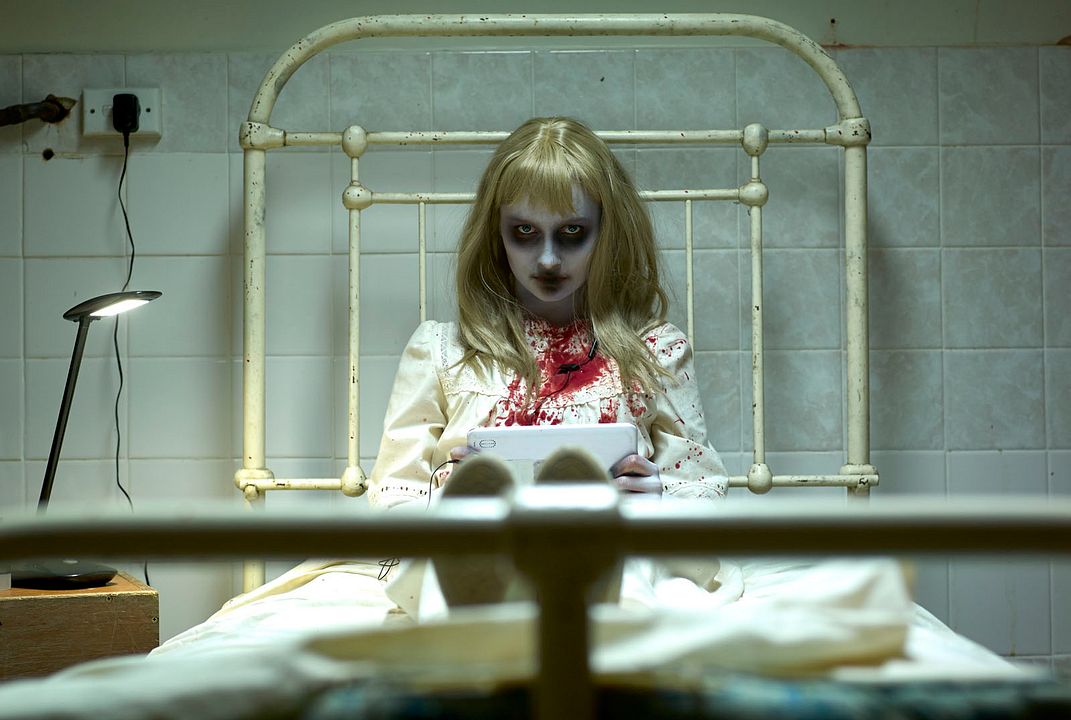 Juego del terror : Foto Olivia DeJonge