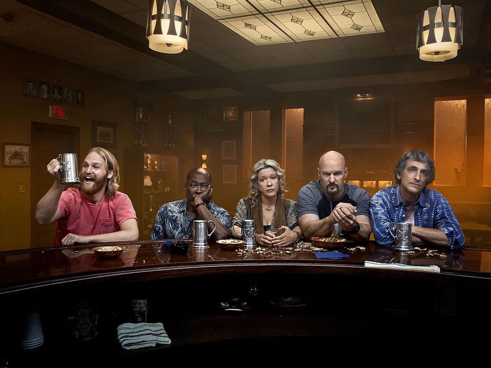 Foto Wyatt Russell, Linda Emond