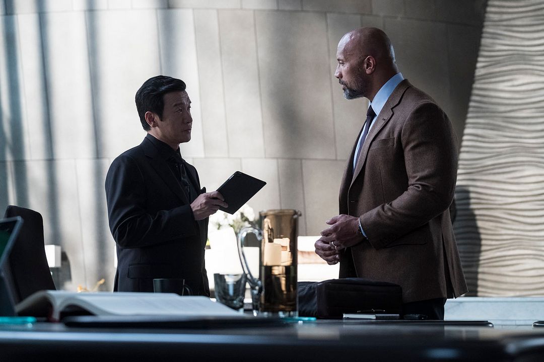 Rascacielos : Foto Dwayne Johnson, Chin Han