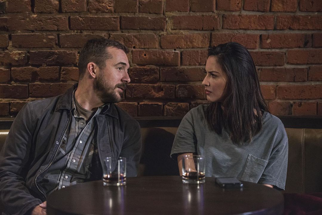 Foto Olivia Munn, Barry Sloane