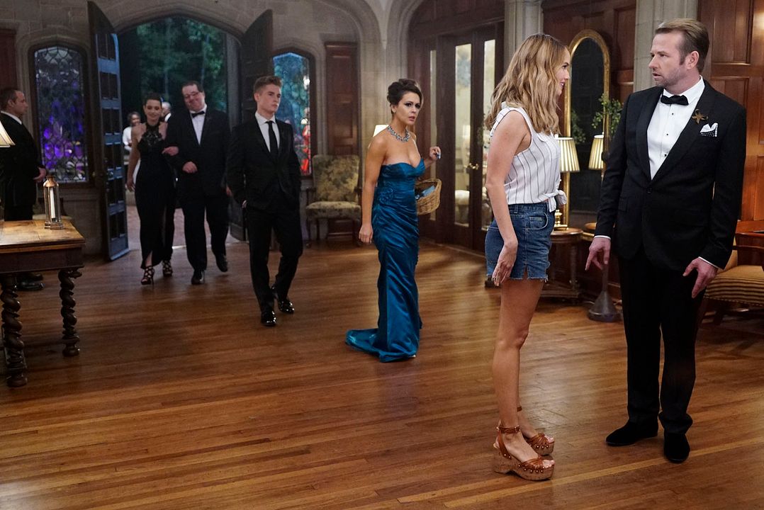 Insatiable : Foto Debby Ryan, Alyssa Milano, Michael Provost, Dallas Roberts