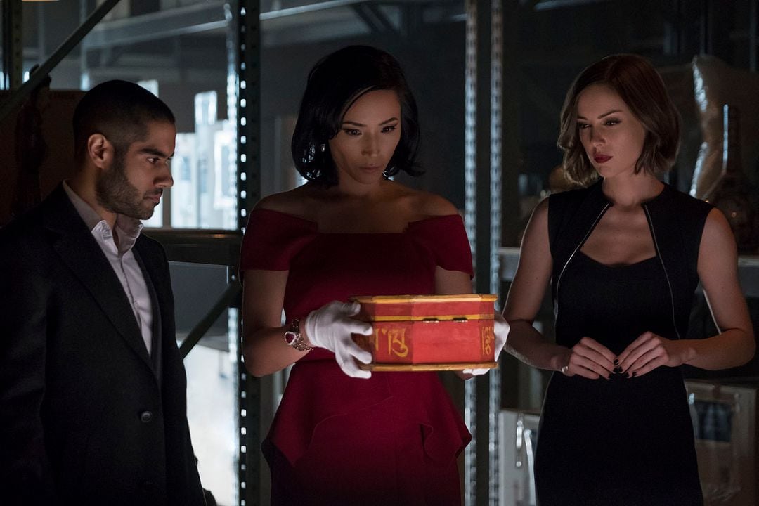 Marvel's Iron Fist : Foto Jessica Stroup, Sacha Dhawan