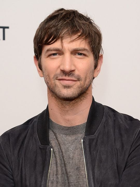 Póster Michiel Huisman