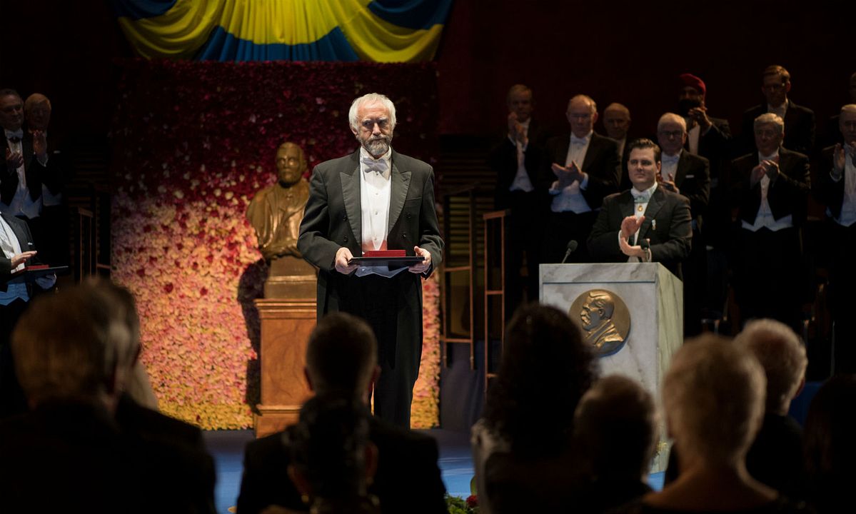 La buena esposa : Foto Jonathan Pryce