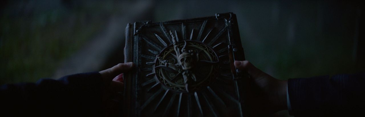 La casa con un reloj en sus paredes : Foto