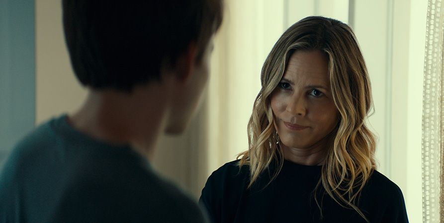 Giant Little Ones : Cobertura de revista