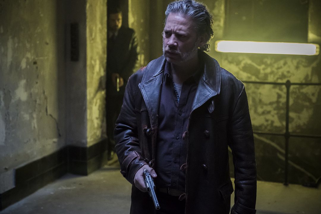 Terminal : Foto Dexter Fletcher