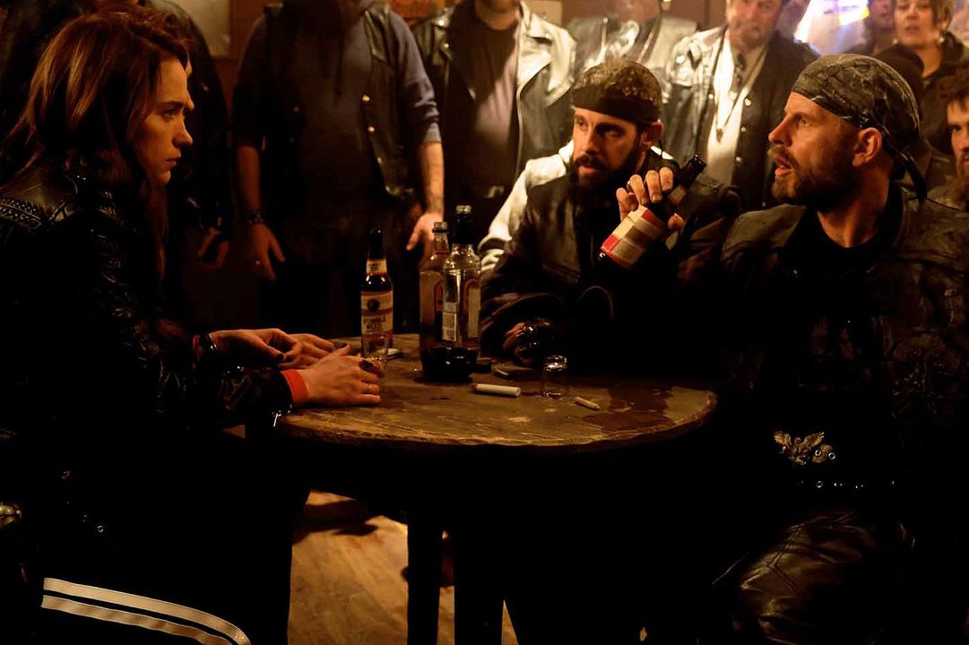 Wynonna Earp : Foto Melanie Scrofano