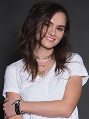 Póster Madeline Carroll