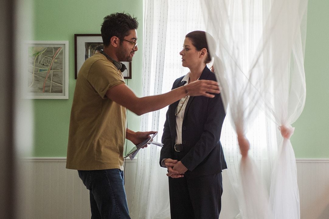 Buscando... : Foto Aneesh Chaganty, Debra Messing