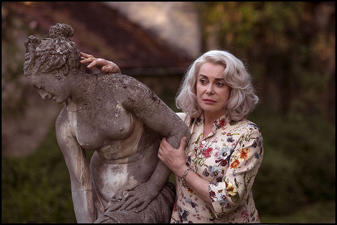 La última locura de la señora Darling : Foto Catherine Deneuve