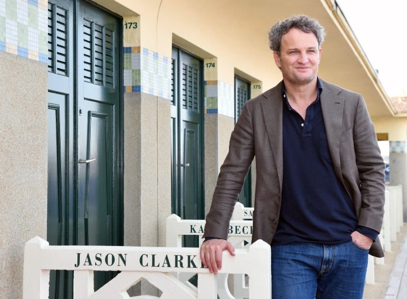 Cobertura de revista Jason Clarke