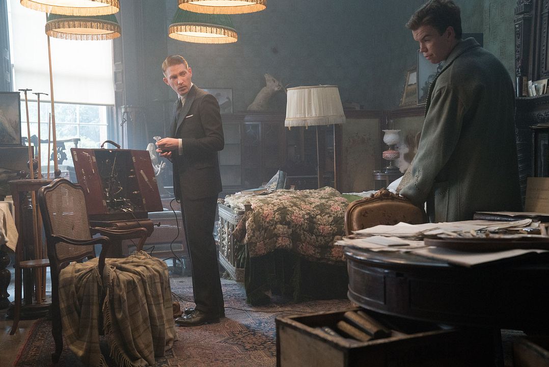 The Little Stranger : Foto Will Poulter, Domhnall Gleeson