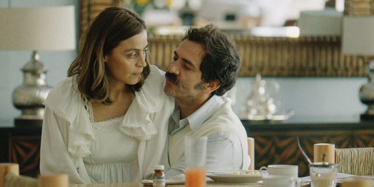 Las niñas bien : Foto Flavio Medina, Ilse Salas