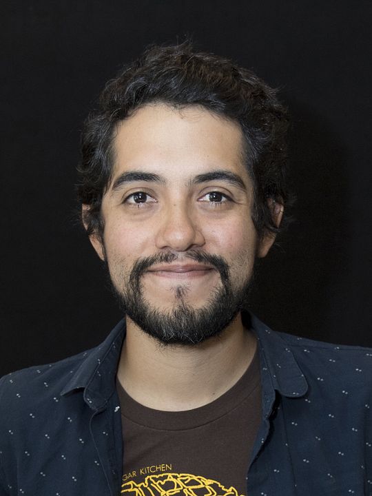 Póster Carlos Lopez Estrada