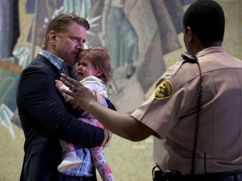 Ray Donovan : Foto Dash Mihok