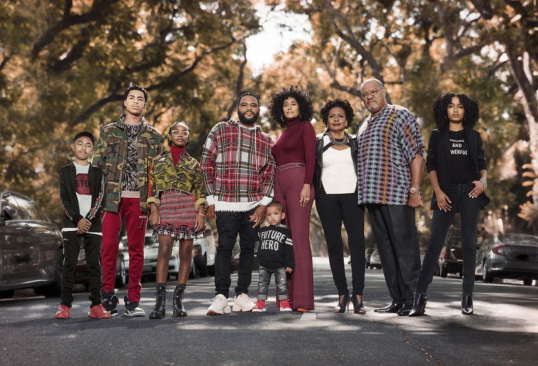 Foto Marsai Martin, Laurence Fishburne, Yara Shahidi, Tracee Ellis Ross, Anthony Anderson