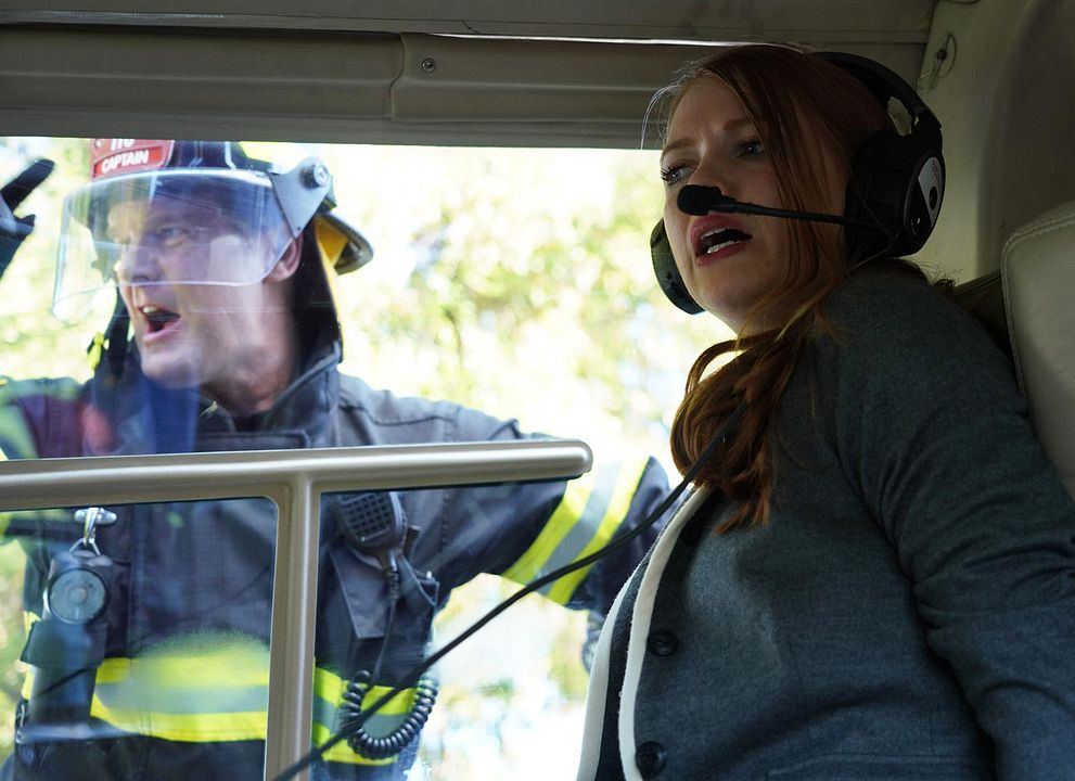 9-1-1 : Foto Megan West, Peter Krause