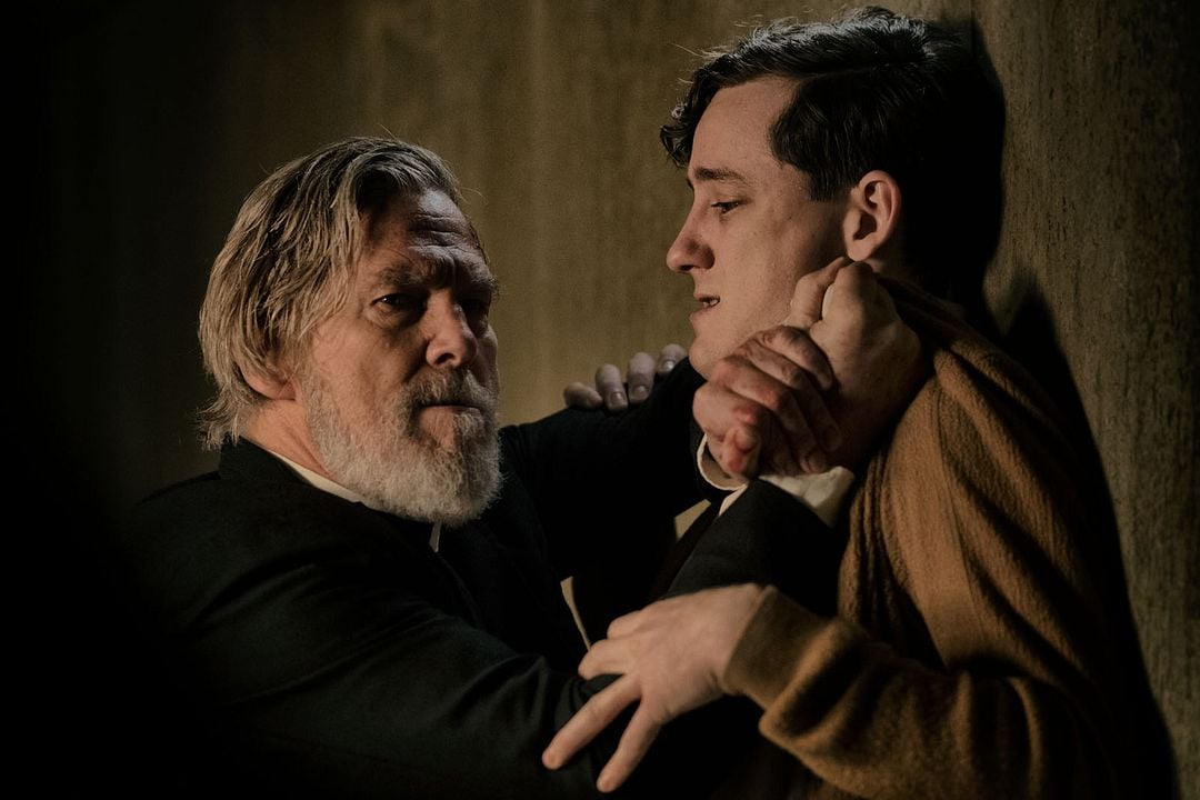 Malos momentos en el Hotel Royale : Foto Jeff Bridges, Lewis Pullman