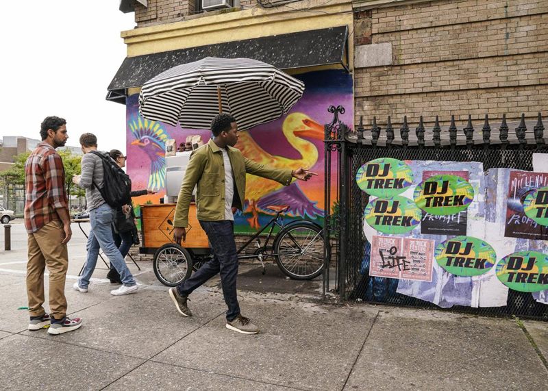 God Friended Me : Foto Suraj Sharma