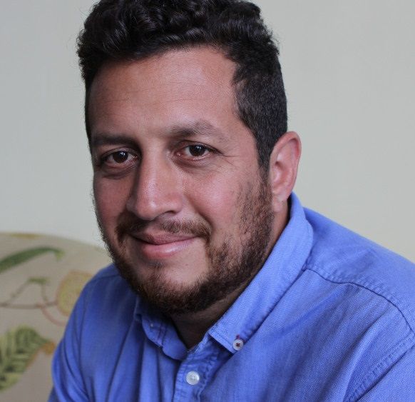 Póster Julio Hernández Cordón