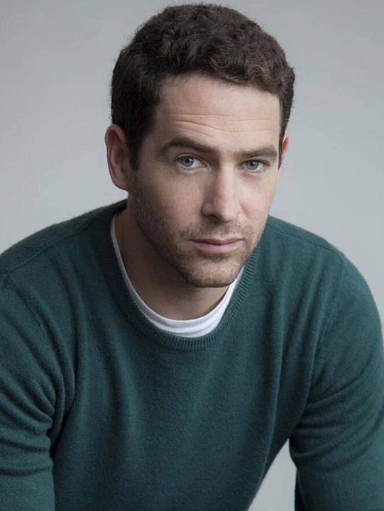 Póster Adam Quintero