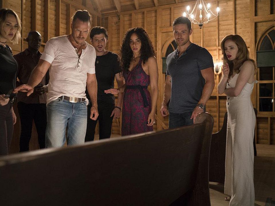 Foto Parisa Fitz-Henley, François Arnaud, Arielle Kebbel, Jaime Ray Newman