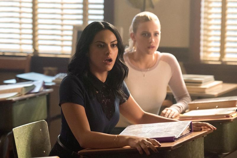 Riverdale : Foto Lili Reinhart, Camila Mendes