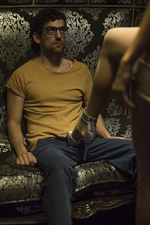 No sé si cortarme las venas o dejármelas largas : Foto