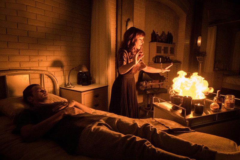 Supernatural : Póster Ruth Connell