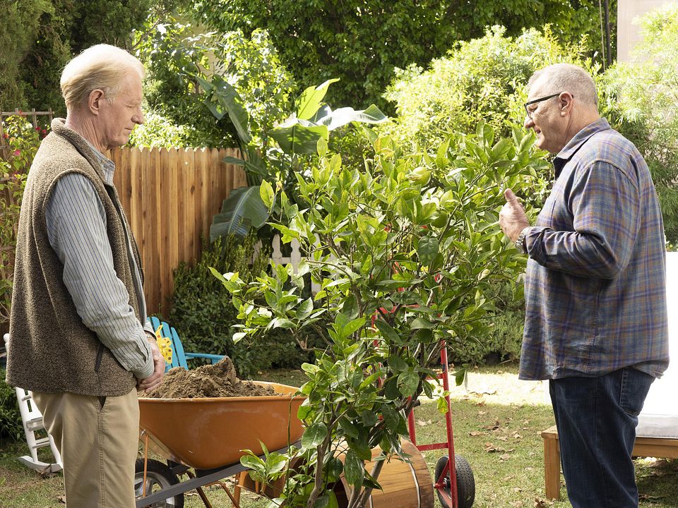 Modern Family : Foto Ed O'Neill, Ed Begley Jr.