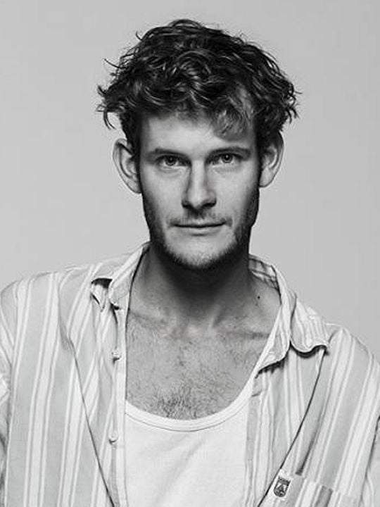 Póster Simon Bennebjerg