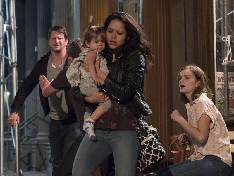 Ray Donovan : Foto Alyssa Diaz, Dash Mihok