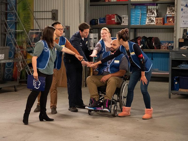 Superstore : Foto Nico Santos, Nichole Bloom, America Ferrera