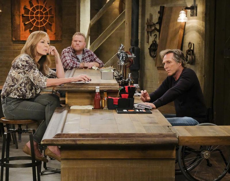 Mom : Foto William Fichtner, Allison Janney