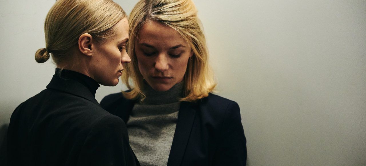 The Ground Beneath My Feet : Foto Valerie Pachner