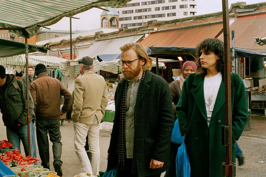 Foto Brian Gleeson, Desiree Akhavan