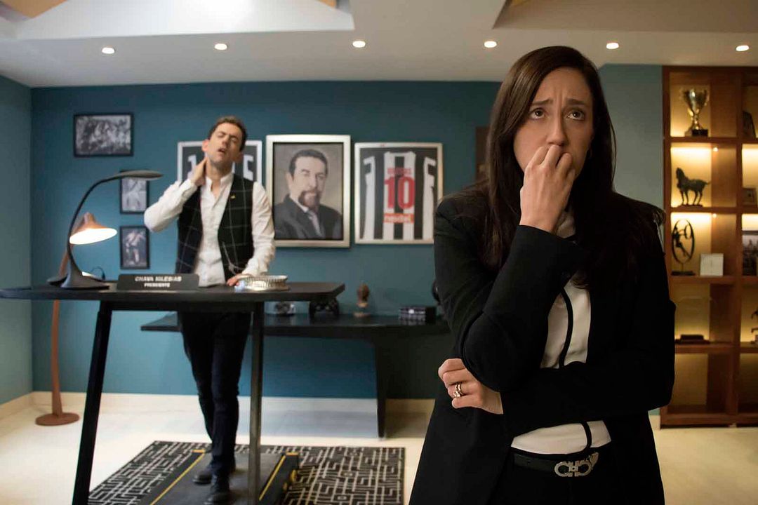 Club de cuervos : Foto Luis Gerardo Méndez, Mariana Treviño